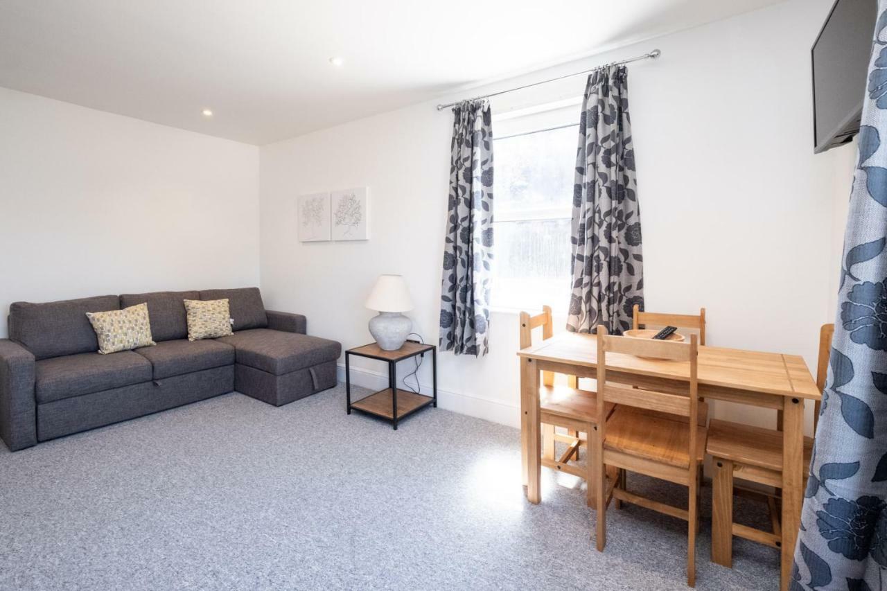 Rowan - Three Tuns Apartments , Wickham Market - By Aldeburgh Coastal Cottages Pettistree Exteriör bild