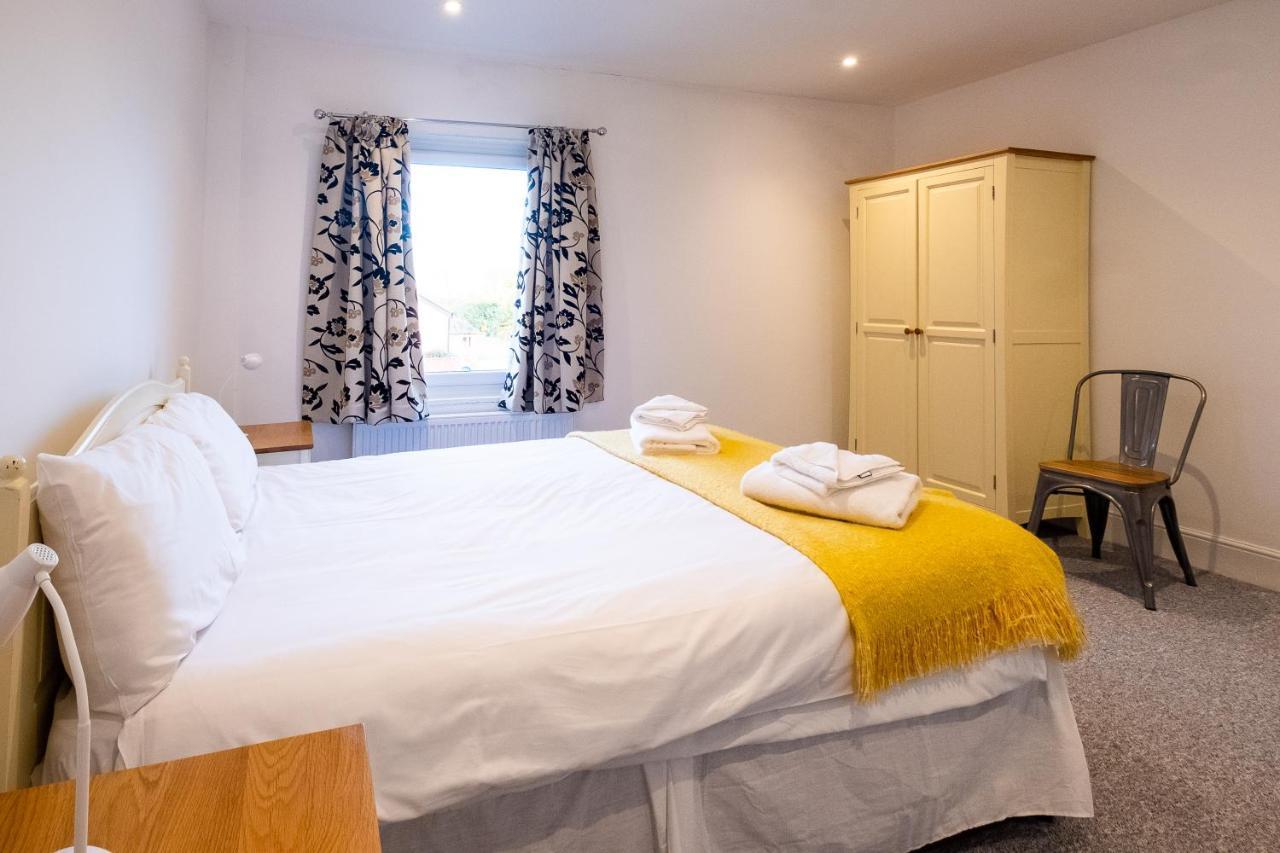 Rowan - Three Tuns Apartments , Wickham Market - By Aldeburgh Coastal Cottages Pettistree Exteriör bild